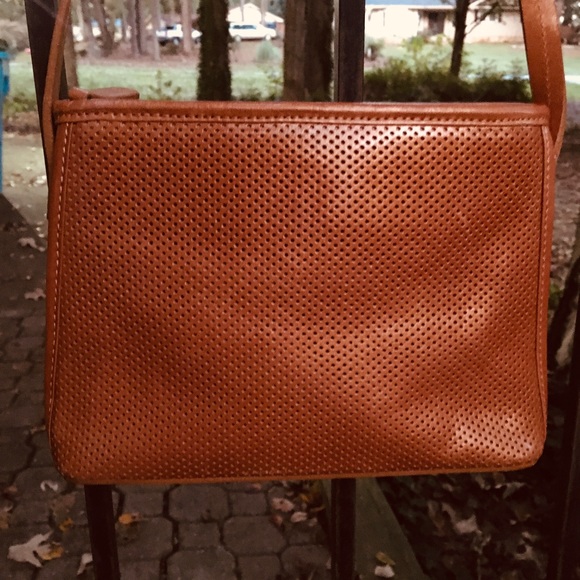 Pristine vintage Monsac Original leather crossbody - Picture 8 of 9
